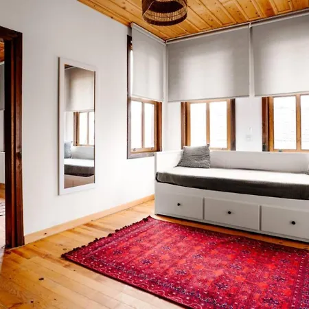 Elegant 3bed25bath Cengelkoy Triplex House! #417 *